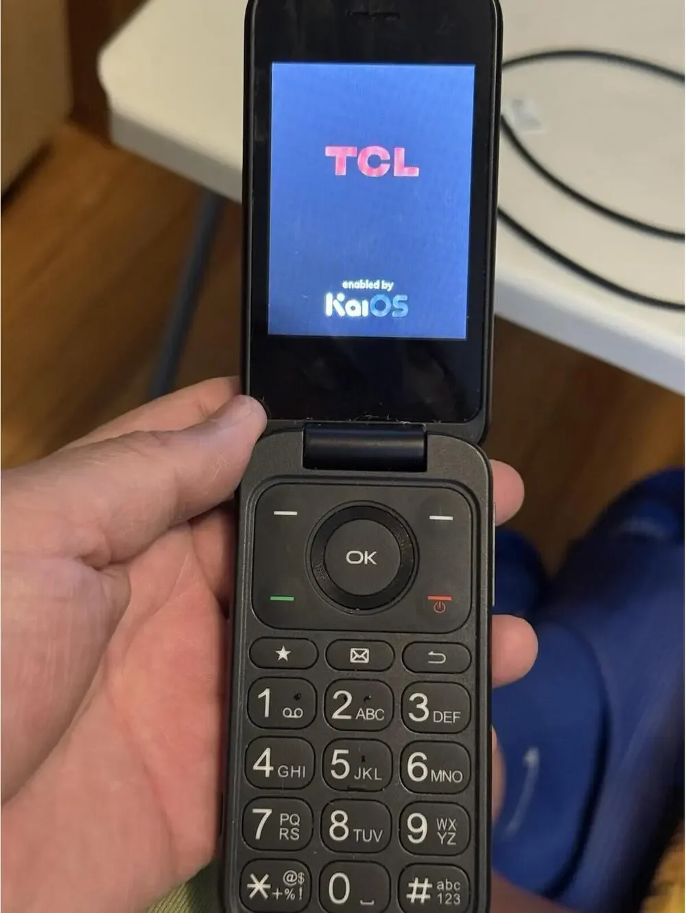 TCL Flip Pro 4056S Verizon 4G LTE KaiOS 3.0 Black Flip Phone